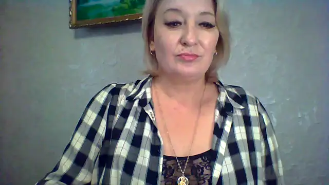 ArielXLoveresss online show from 11/25/25, 08:36