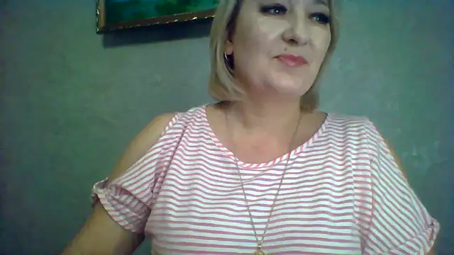 ArielXLoveresss online show from 11/13/25, 08:57