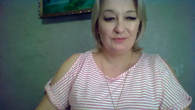 ArielXLoveresss online show from 11/22/25, 08:29