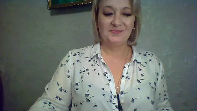 ArielXLoveresss online show from 11/04/25, 06:17