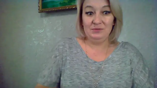 ArielXLoveresss online show from 10/17/25, 01:02