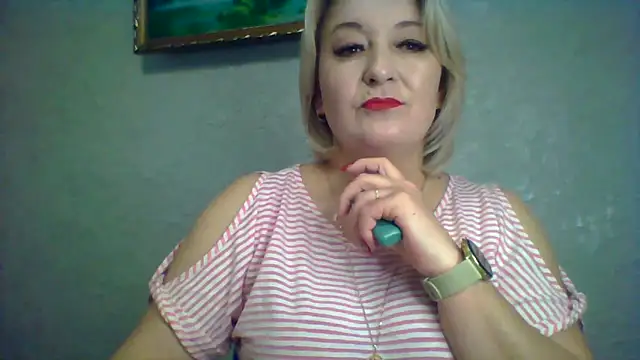 ArielXLoveresss online show from 11/17/25, 06:50