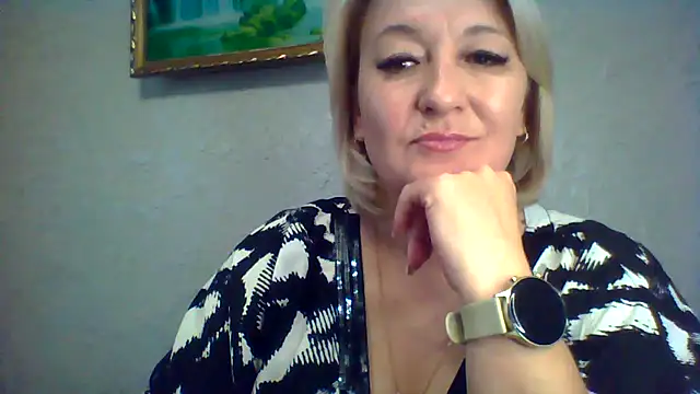 ArielXLoveresss online show from 11/01/25, 06:41