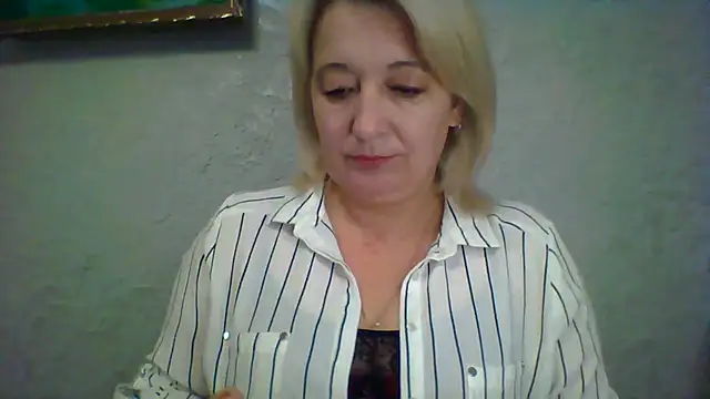 ArielXLoveresss online show from 06/02/26, 09:42