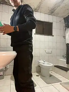 rogerdik76 online show from 02/06/26, 06:31