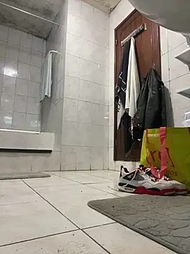 rogerdik76 online show from 02/25/26, 06:13