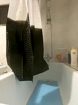 rogerdik76 online show from 11/04/25, 12:03