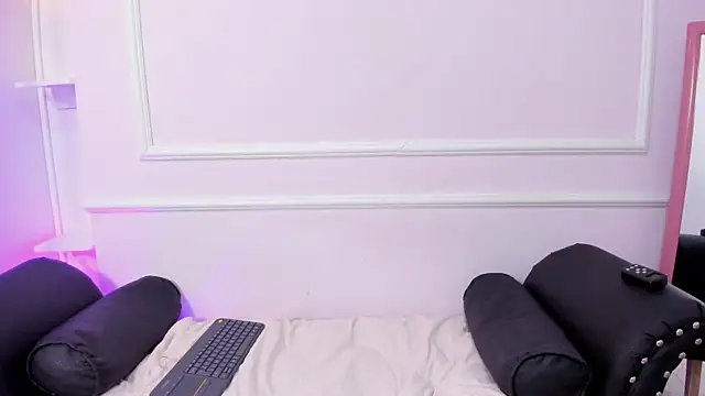 DaphneGlas online show from 03/14/25, 06:53