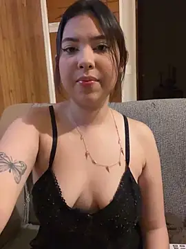 KiaraCut online show from 04/07/26, 10:11