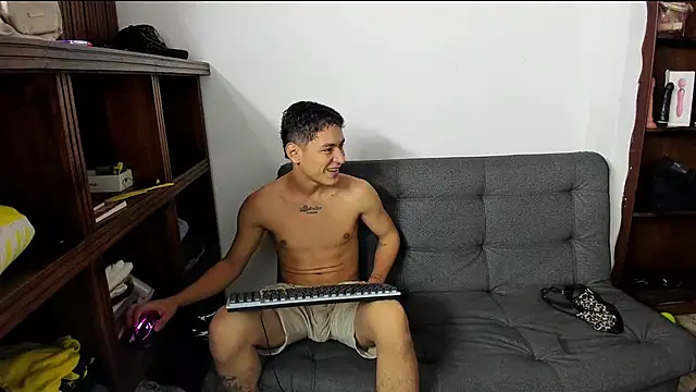 Ixchell dewei online show from 03/14/25, 11:32