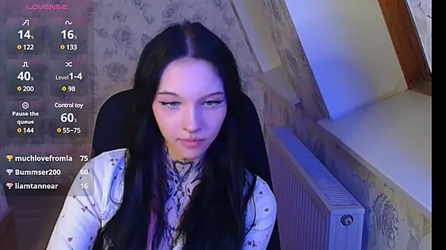 Snapshot of mefwhore chatting on 03/19/25, 10:20 mefwhore online show from 03/19/25, 10:20