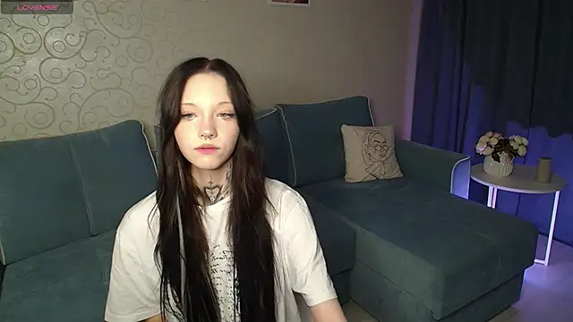 Snapshot of mefwhore chatting on 10/29/25, 03:11 mefwhore online show from 10/29/25, 03:11