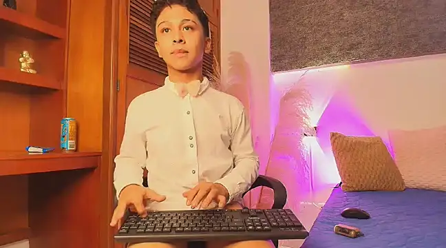 Snapshot of Dante_bre chatting on 03/07/25, 03:49 Dante bre online show from 03/07/25, 03:49
