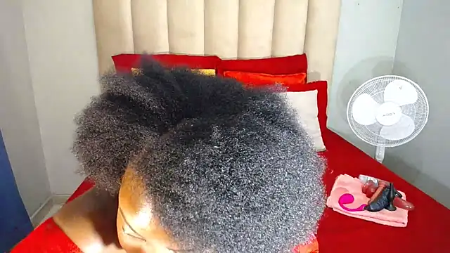 SEXYASSTINAXXX online show from 02/21/26, 07:43