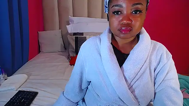 SEXYASSTINAXXX online show from 11/17/25, 11:03