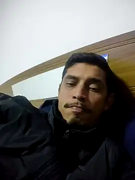 Snapshot of deivit61 chatting on 06/19/26, 03:23 deivit61 online show from 06/19/26, 03:23