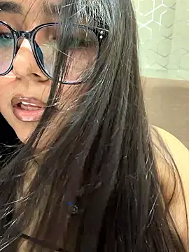 virginbrunette99 online show from 12/14/25, 02:07