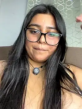 Snapshot of virginbrunette99 chatting on 06/14/26, 07:04 virginbrunette99 online show from 06/14/26, 07:04