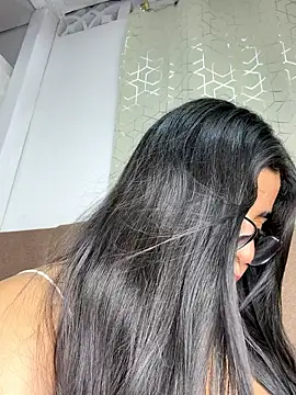 virginbrunette99 online show from 03/19/26, 04:34