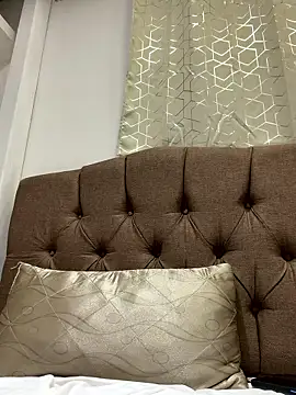 Snapshot of virginbrunette99 chatting on 01/08/26, 05:24 virginbrunette99 online show from 01/08/26, 05:24