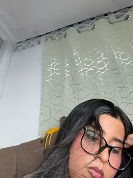 virginbrunette99 online show from 04/04/26, 05:47