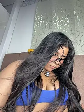 virginbrunette99 online show from 06/05/26, 05:56