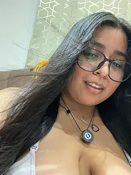 Snapshot of virginbrunette99 chatting on 07/13/26, 06:02 virginbrunette99 online show from 07/13/26, 06:02