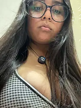 Snapshot of virginbrunette99 chatting on 02/09/26, 03:43 virginbrunette99 online show from 02/09/26, 03:43