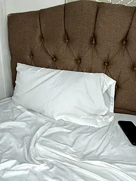 virginbrunette99 online show from 12/02/25, 03:52