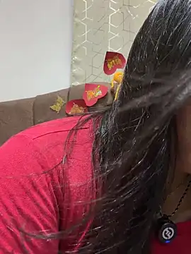 Snapshot of virginbrunette99 chatting on 02/15/26, 06:03 virginbrunette99 online show from 02/15/26, 06:03