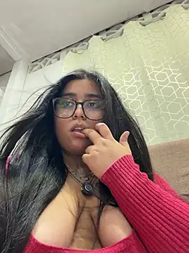 Snapshot of virginbrunette99 chatting on 07/08/26, 04:57 virginbrunette99 online show from 07/08/26, 04:57