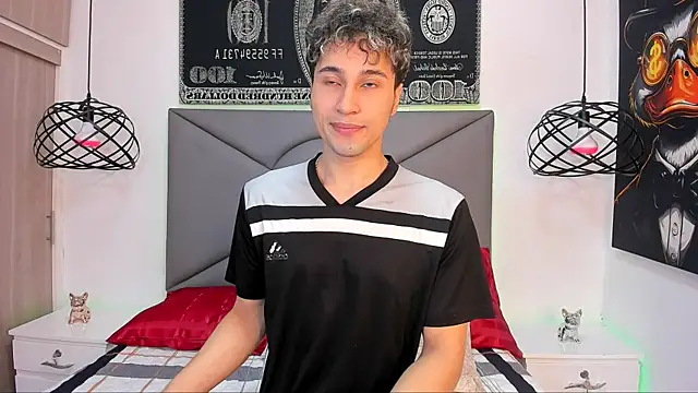 Snapshot of buddy_whitte chatting on 12/04/25, 12:15 buddy whitte online show from 12/04/25, 12:15