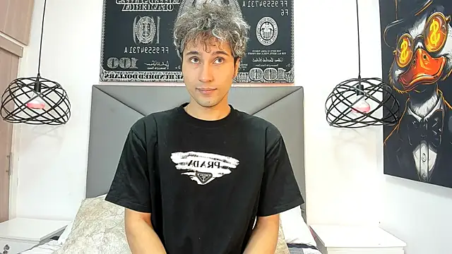 Snapshot of buddy_whitte chatting on 11/06/25, 11:58 buddy whitte online show from 11/06/25, 11:58