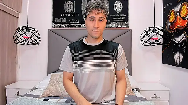 Snapshot of buddy_whitte chatting on 11/10/25, 11:37 buddy whitte online show from 11/10/25, 11:37