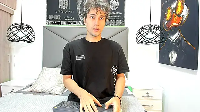 Snapshot of buddy_whitte chatting on 10/29/25, 11:42 buddy whitte online show from 10/29/25, 11:42