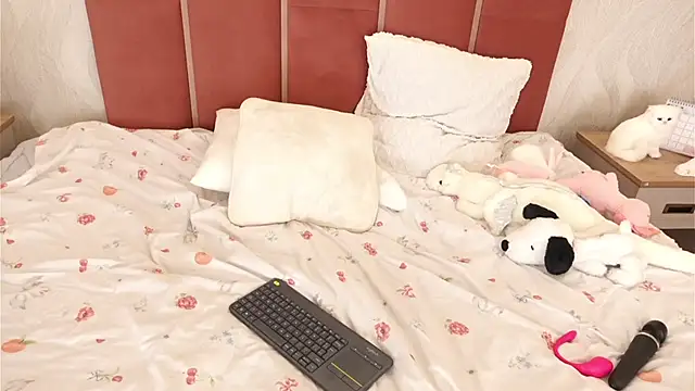 DaliaCruz online show from 04/30/26, 04:03