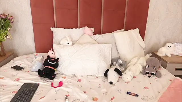 DaliaCruz online show from 04/10/26, 06:04