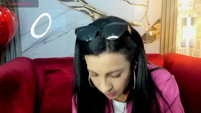 Bella williamss  online show from 02/10/26, 07:35