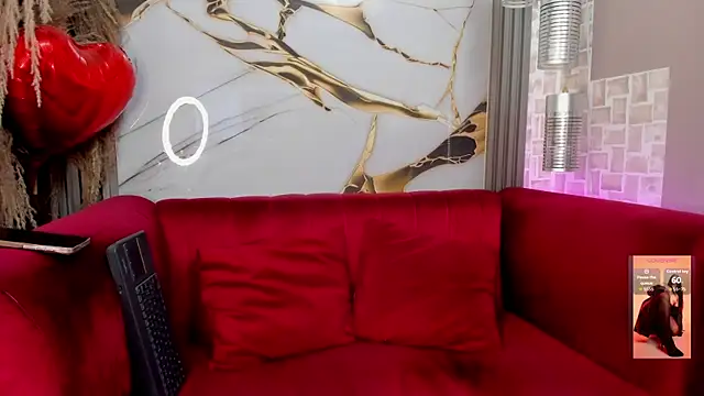 Bella williamss  online show from 05/07/26, 07:50
