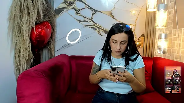 Bella williamss  online show from 05/14/26, 07:55