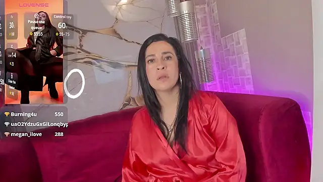 Bella williamss  online show from 12/02/25, 07:10