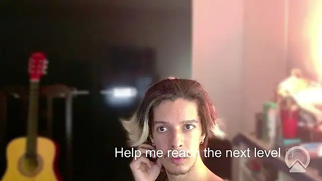 Snapshot of blondetwink chatting on 04/07/26, 04:25 blondetwink online show from 04/07/26, 04:25