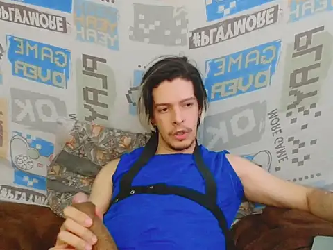 Snapshot of blondetwink chatting on 04/16/26, 05:14 blondetwink online show from 04/16/26, 05:14