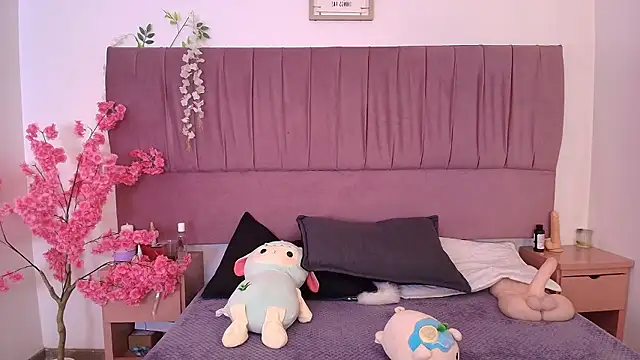 nathalya summer online show from 01/15/26, 09:07