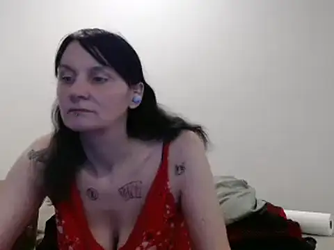 Hotmodel1984 online show from 02/11/26, 10:31