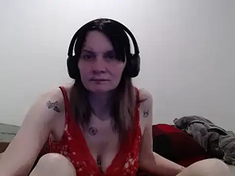 Snapshot of Hotmodel1984 chatting on 05/21/26, 04:21 Hotmodel1984 online show from 05/21/26, 04:21