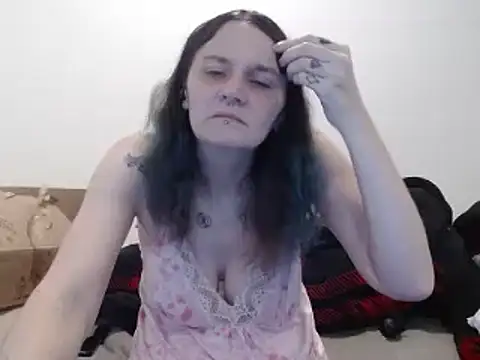 Hotmodel1984 online show from 12/17/25, 04:23