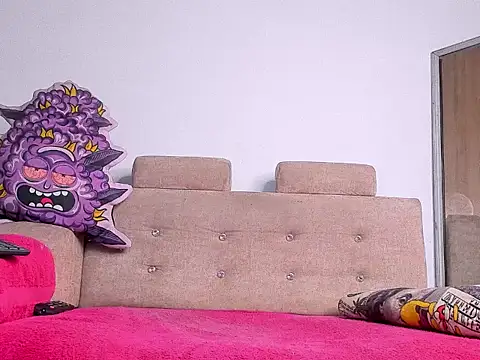 LOGAN DRAKE online show from 11/09/25, 03:10