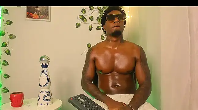 LOGAN DRAKE online show from 03/07/25, 06:46