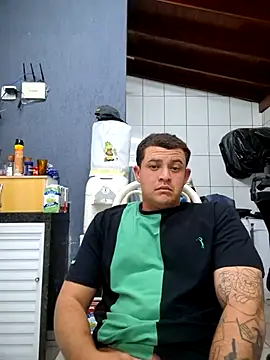 Snapshot of comcoroas chatting on 11/29/25, 01:50 comcoroas online show from 11/29/25, 01:50